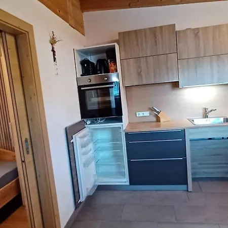 Heissl Apartment *